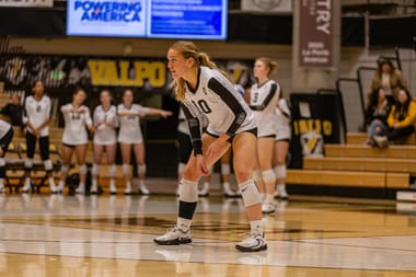 Valpo Volleyball vs Drake