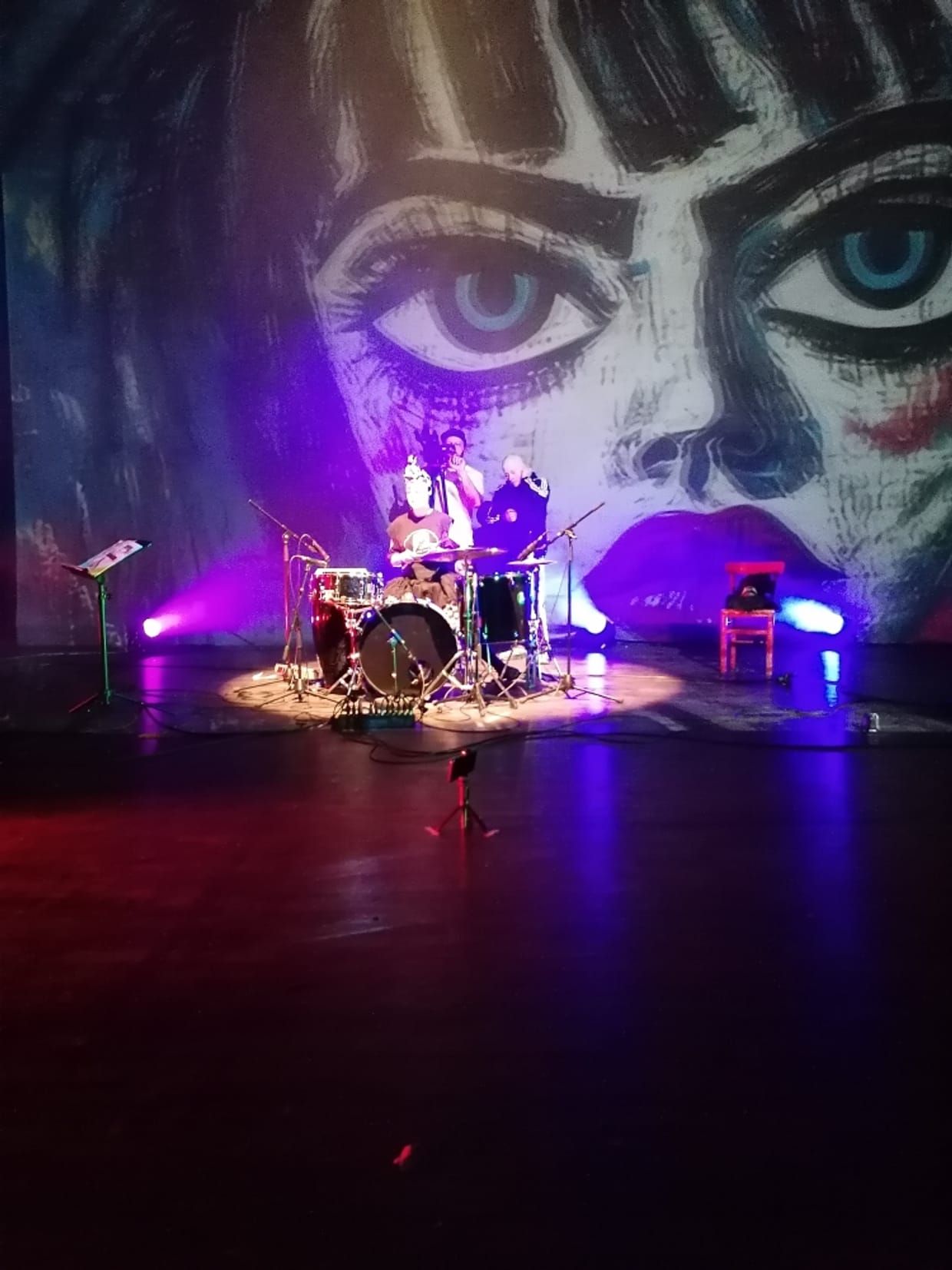 DAKH DAUGHTERS in concert