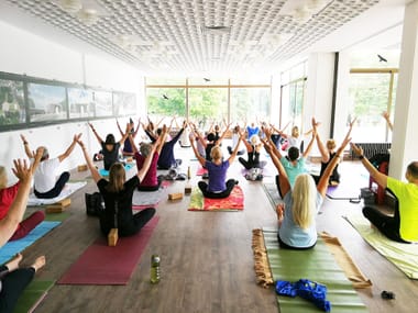 Yoga im Park