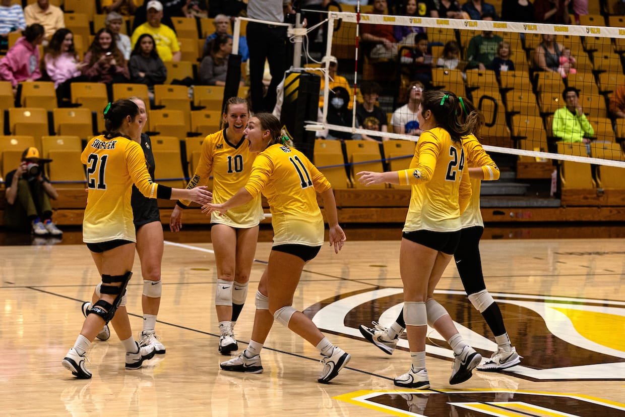 Valpo Volleyball vs Evansville