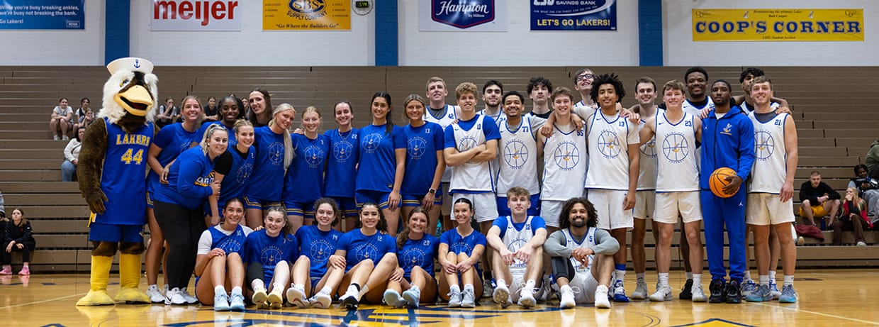 W/M Basketball vs Grand Valley State