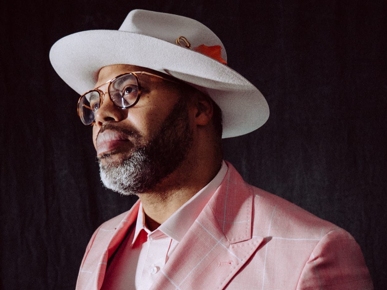 An Eric Roberson Christmas: Holiday Tour