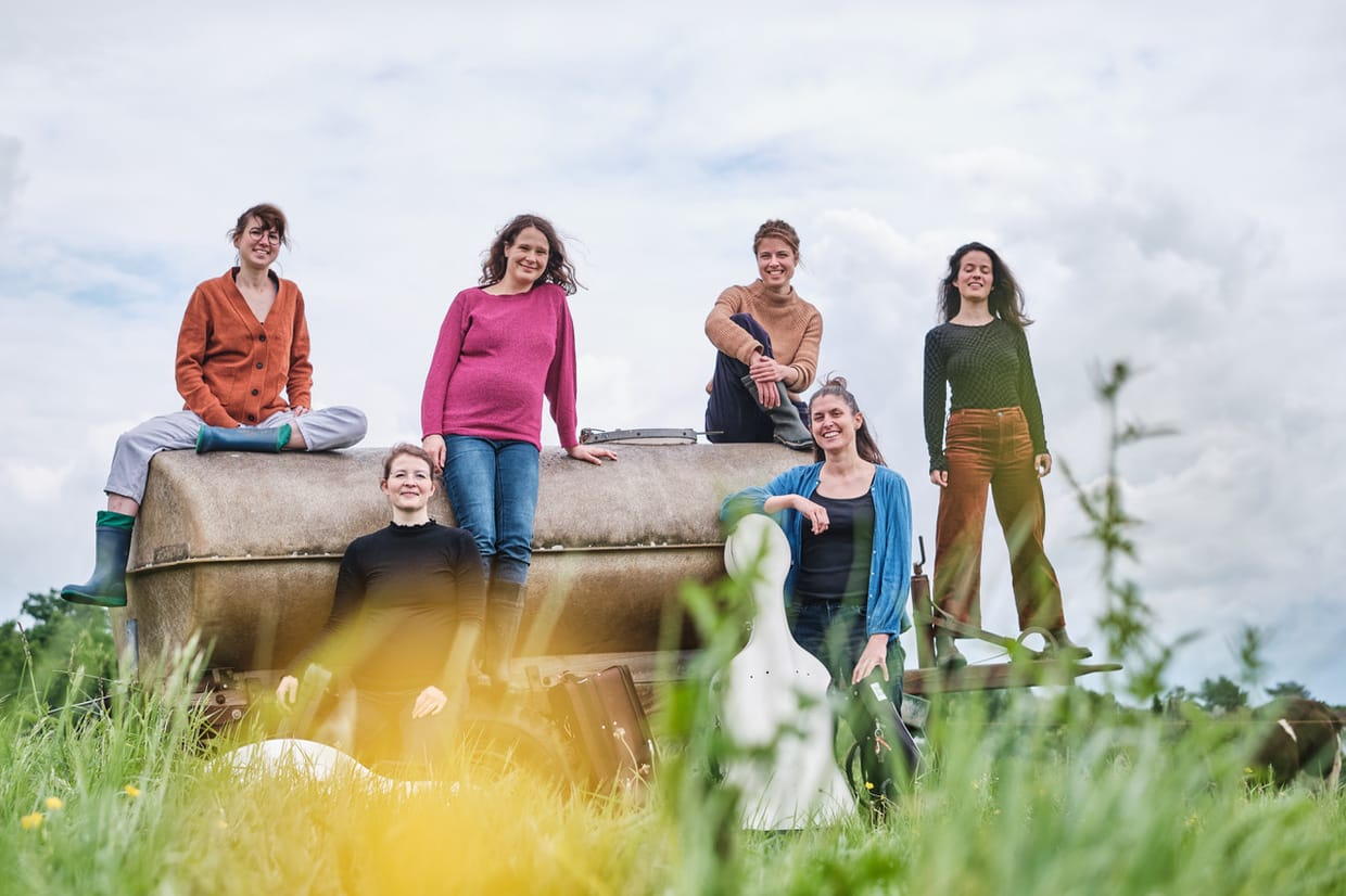 Con Anima – Ein tierlich-musikalisches Konzert über das Zwitschern, Grunzen und Gackern