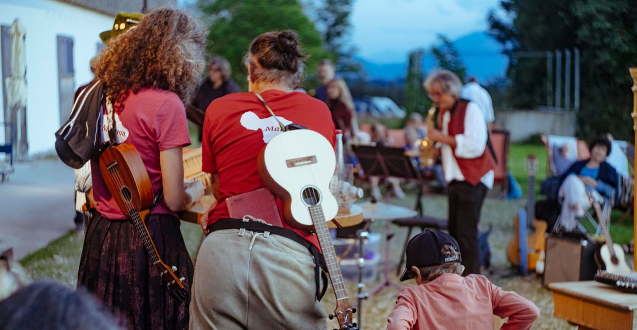 Offenes Singen und Jodeln an der Bar 