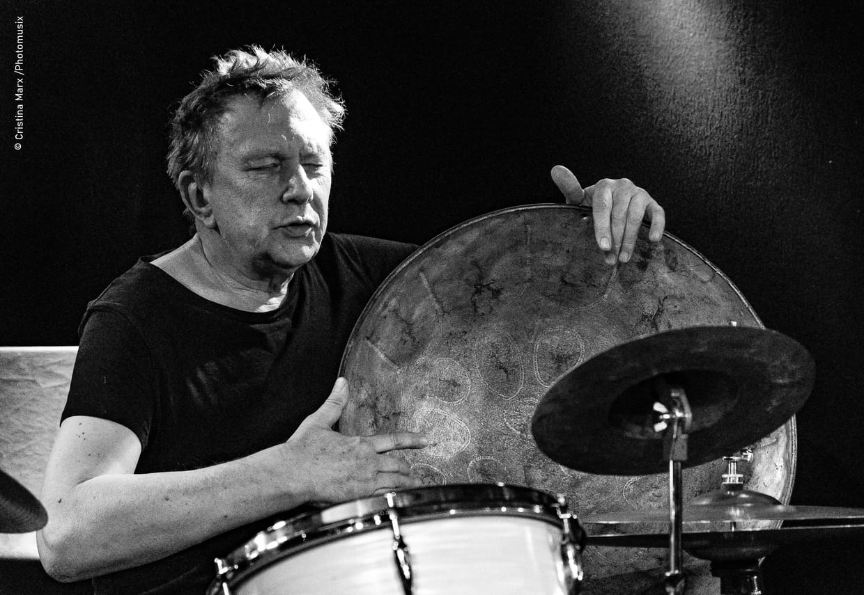 improviser in residence / WILLI KELLERS & FRIENDS w/ USCHI BRÜNING + BOOM BOX uvm...