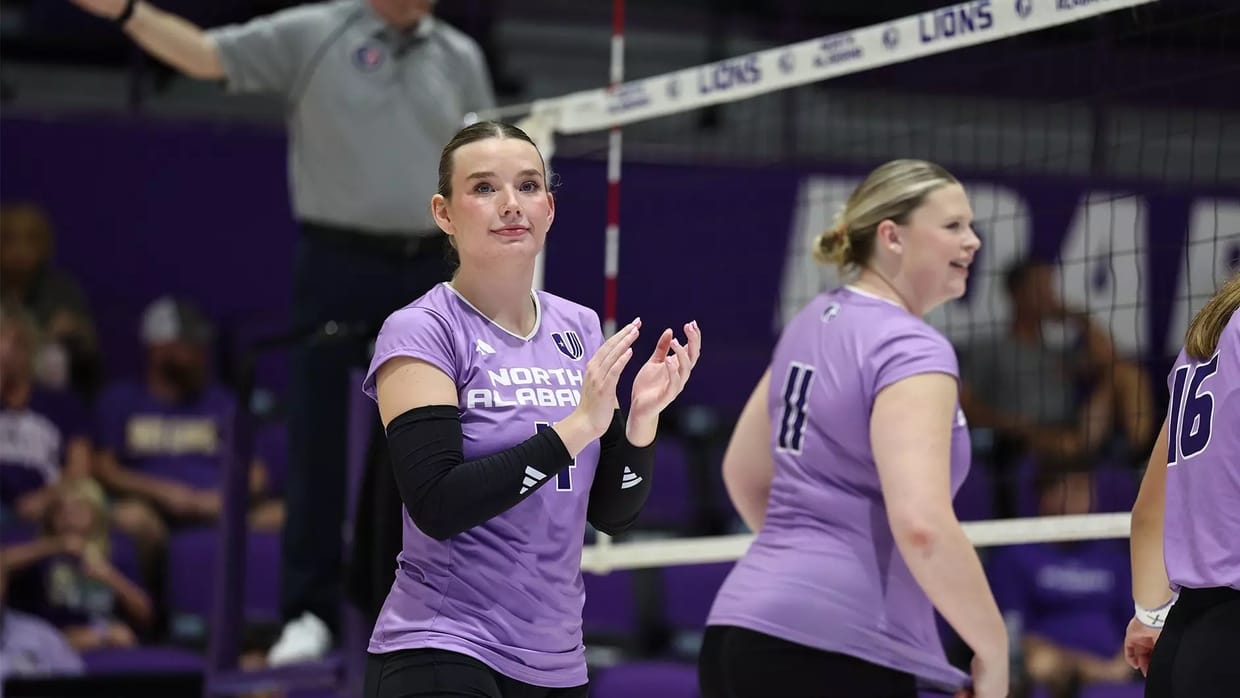 North Alabama Volleyball vs Little Rock