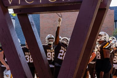 Valpo Football vs St. Thomas