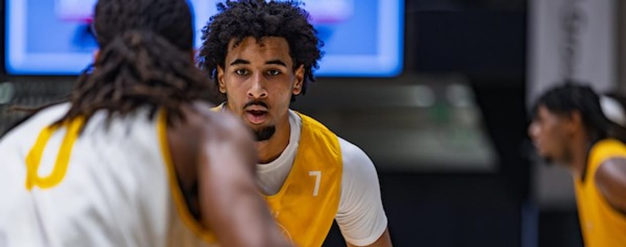 Valpo Men's Basketball vs Bryant 