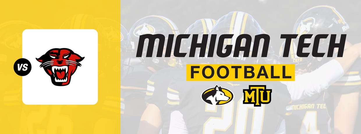 Huskies Football vs Davenport