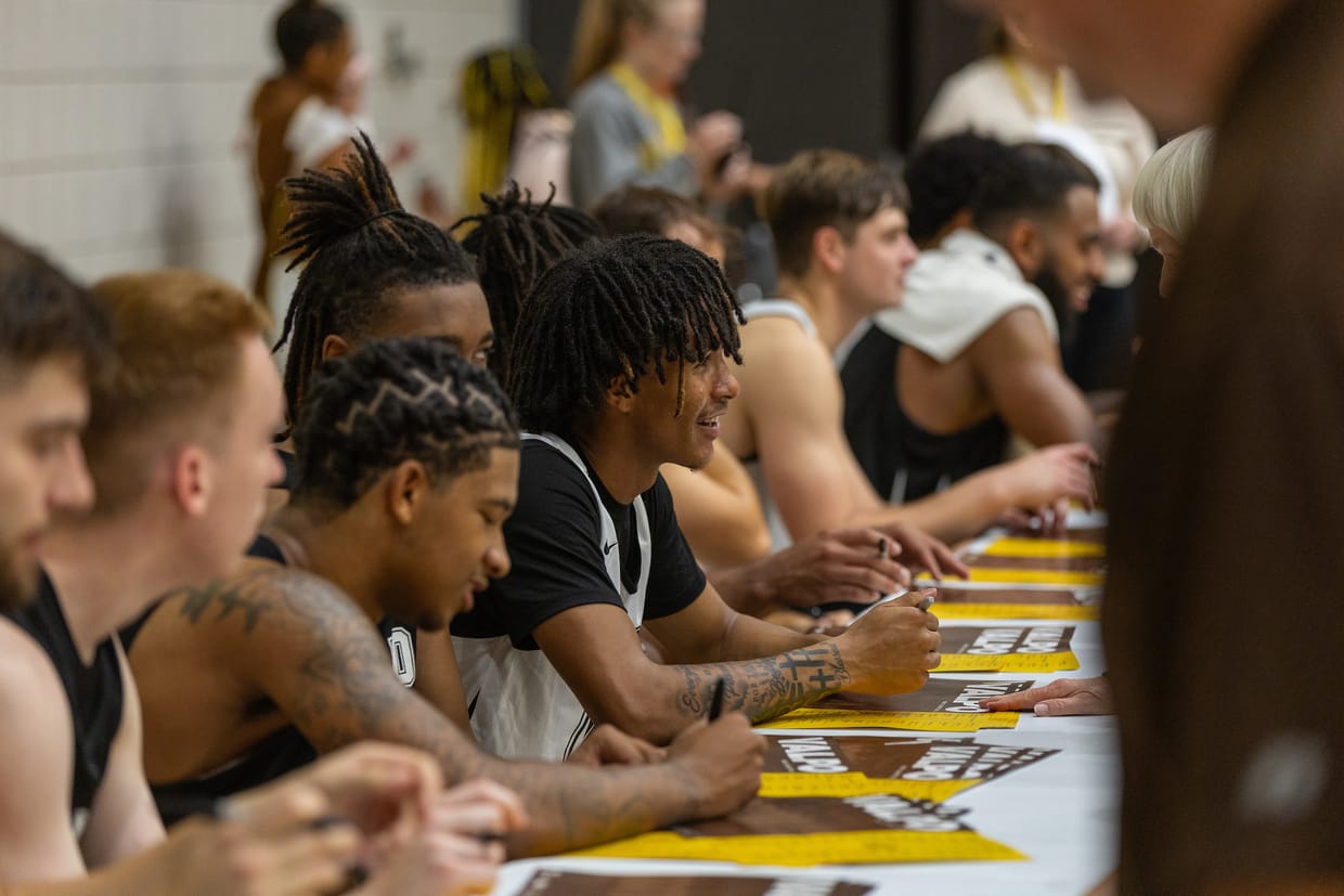 Valpo Men's Basketball Season Tickets