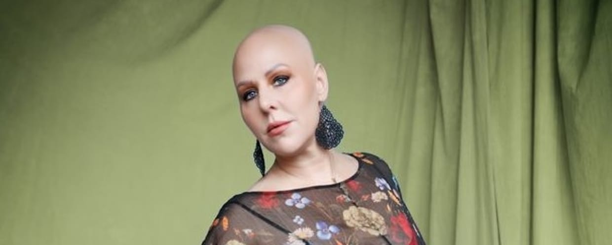 Nell Bryden + support