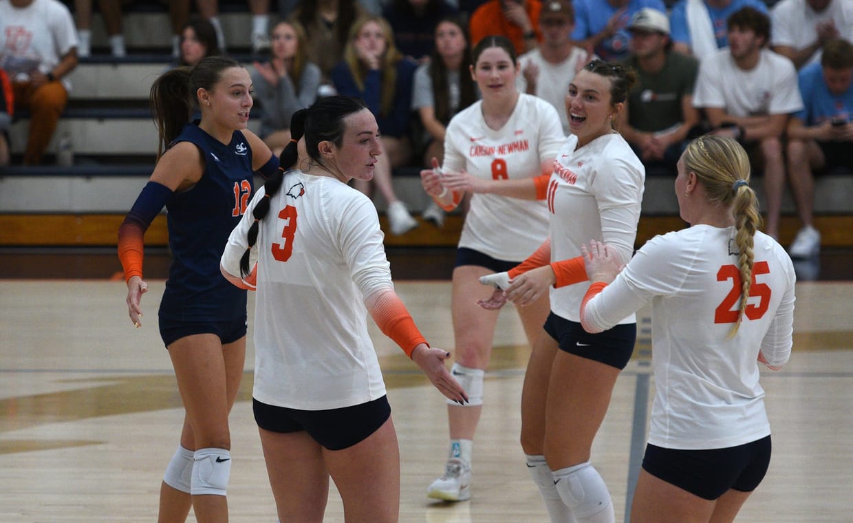 Women's Volleyball vs Tusculum