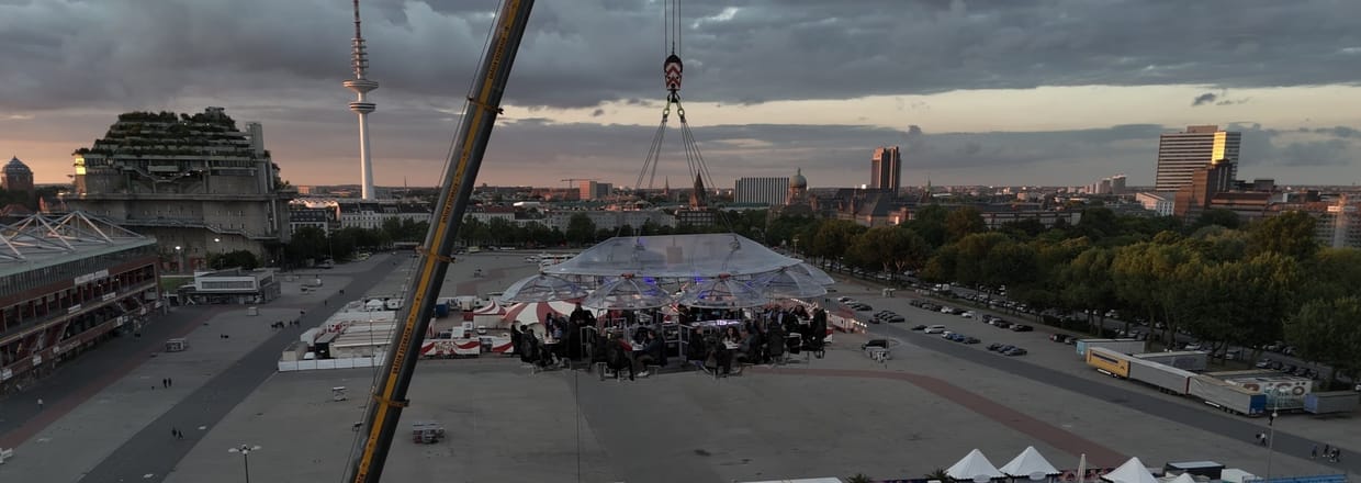 Dinner in the Sky 2026 | Hamburg