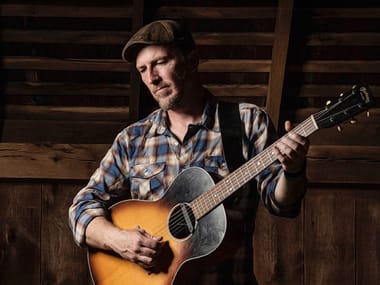 An Evening With Peter Mulvey