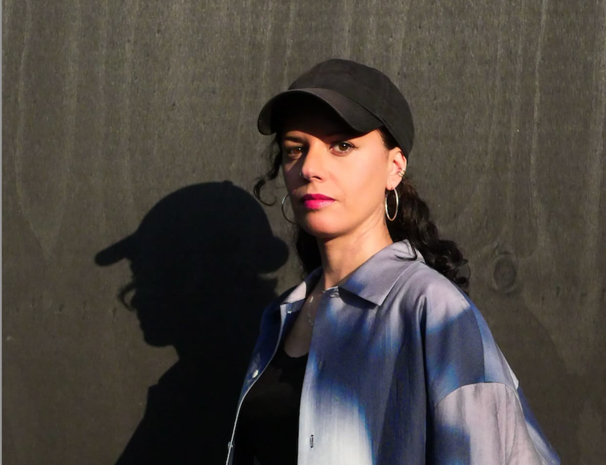 "les forces" de laura vazquez