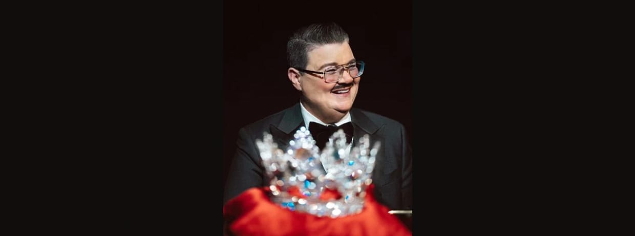 MURRAY HILL: LIVE IN PERSON
