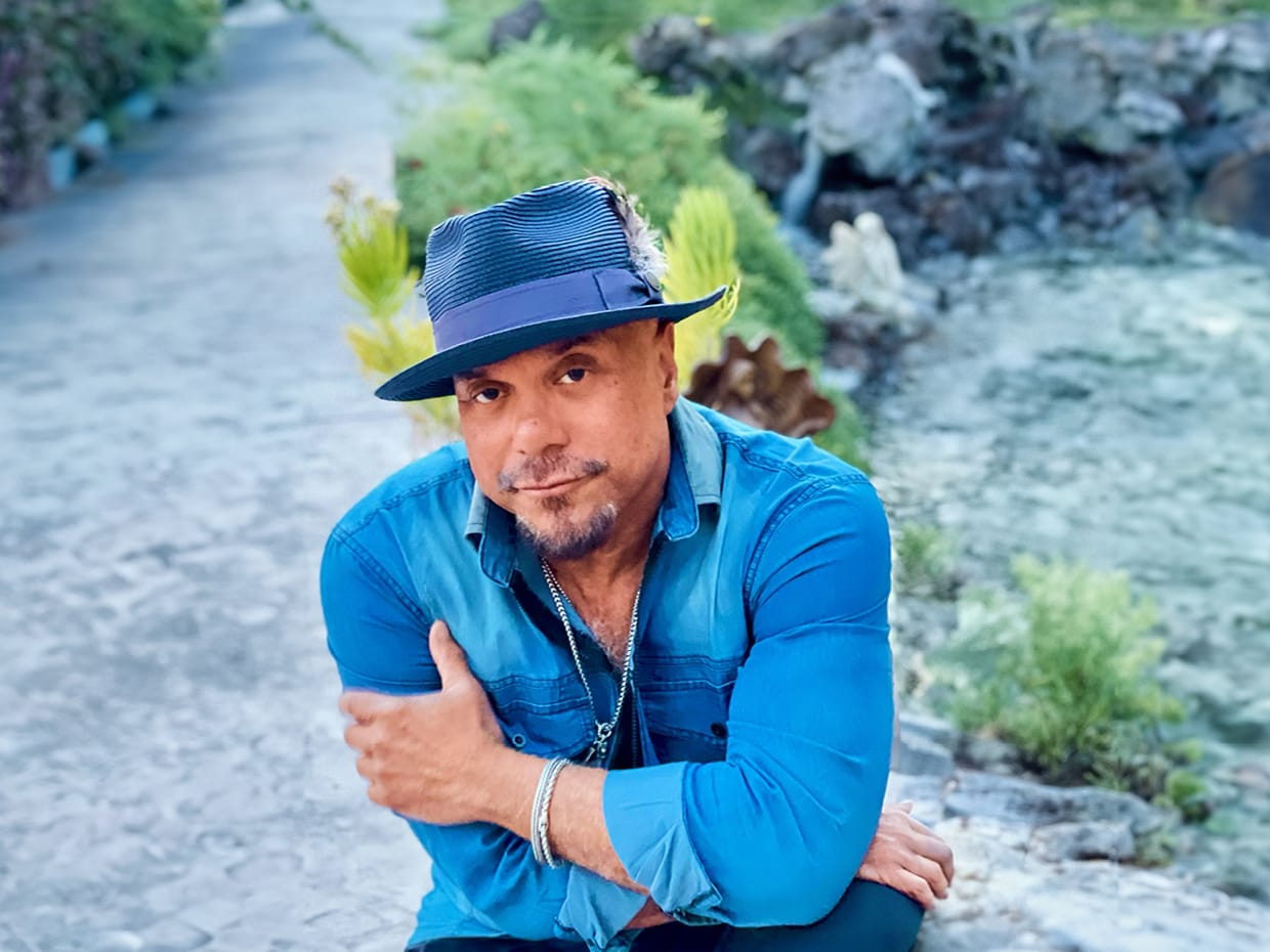 Howard Hewett - 8:30PM