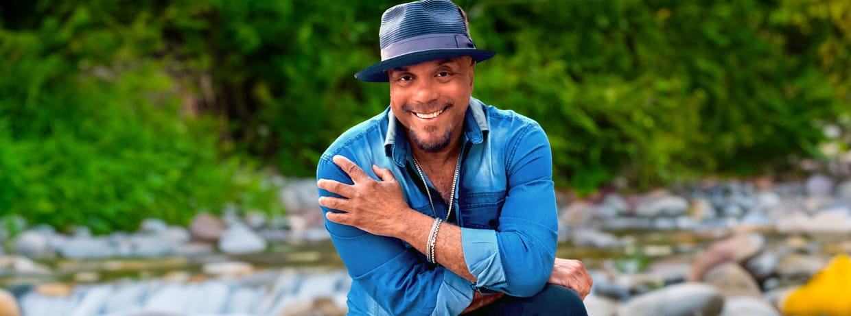 Howard Hewett