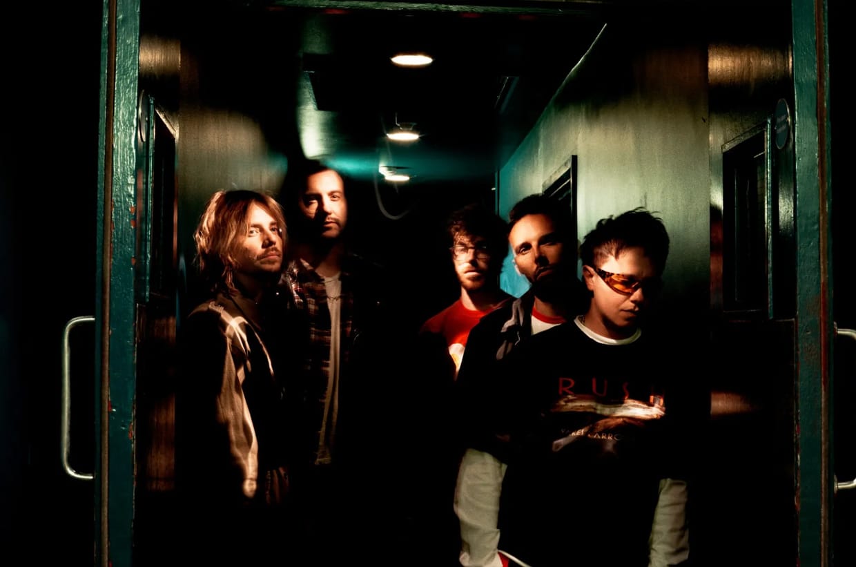 Nothing But Thieves