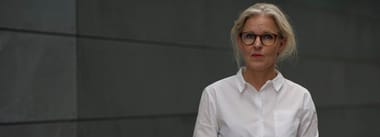 Bag kulissen med Trine Maria Ilsøe