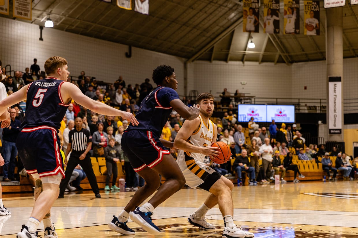 Valpo Basketball vs Belmont