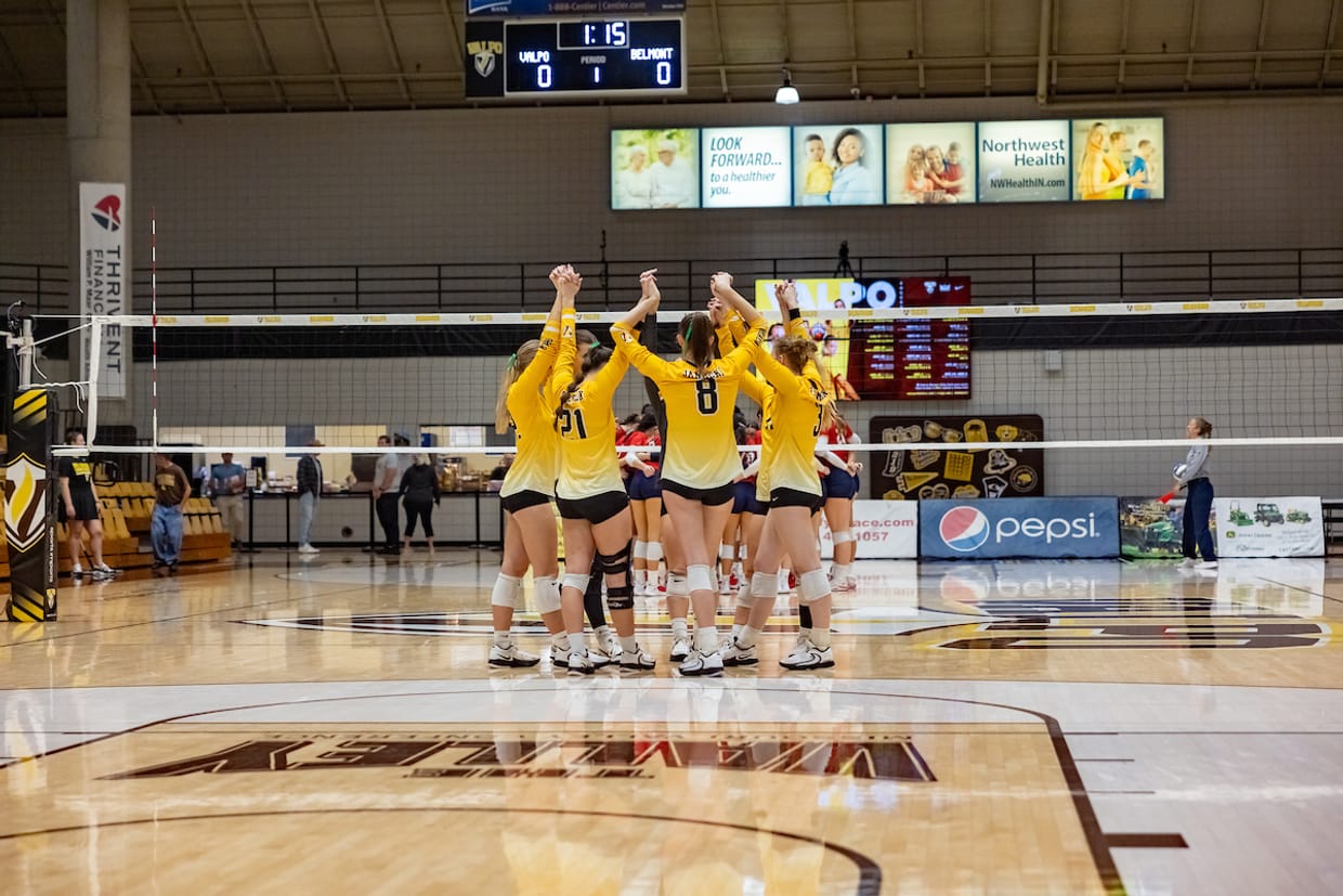 Valpo Volleyball vs Purdue Fort Wayne