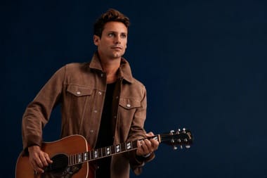 BASTIAN BAKER