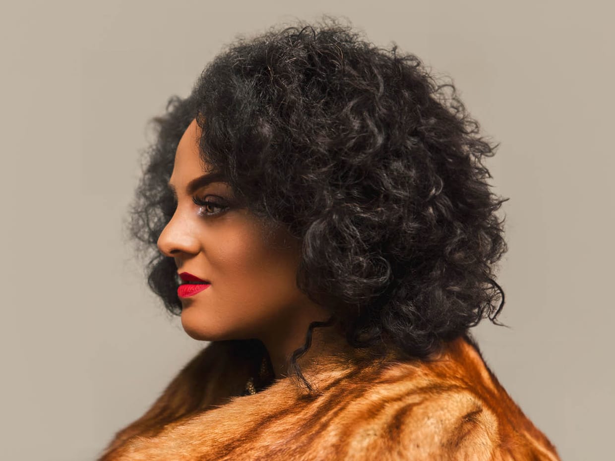 Marsha Ambrosius - 9:30pm