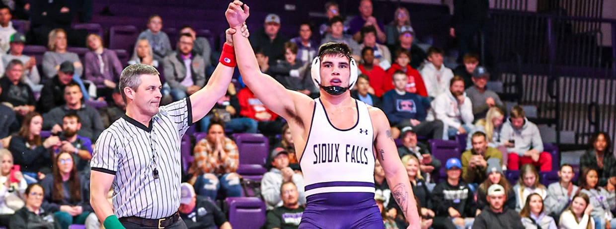 USF Men's Wrestling v. UMary