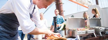 Barbecue unter Segeln