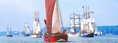 Segeltörn zur Windjammerparade mit Brunch