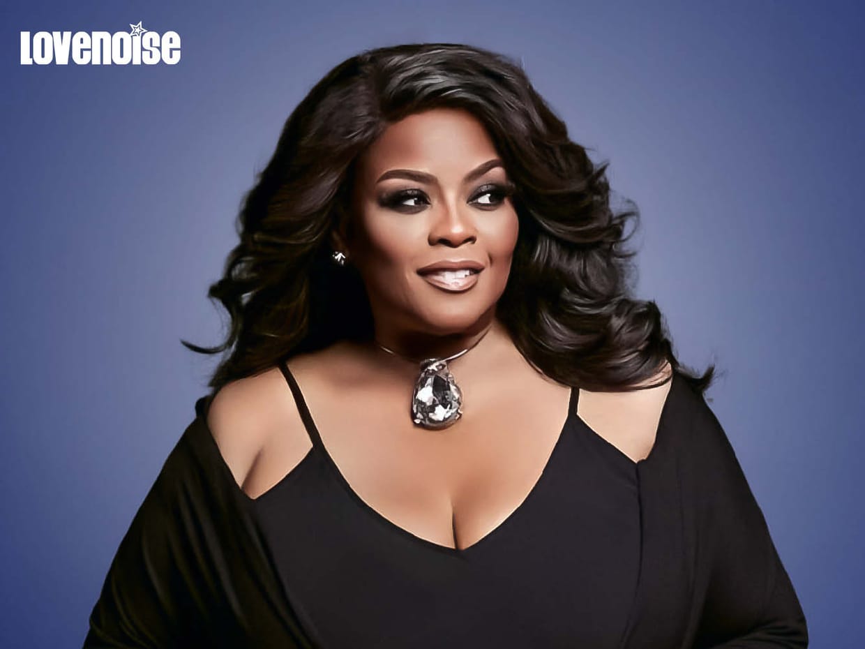 CW Maysa�s Blue Velvet Soul Experience