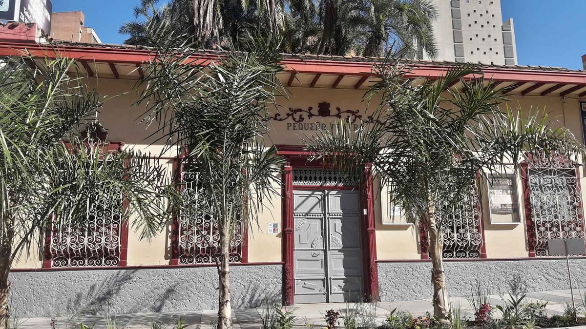 Asociación Pequeño Teatro de Medellín