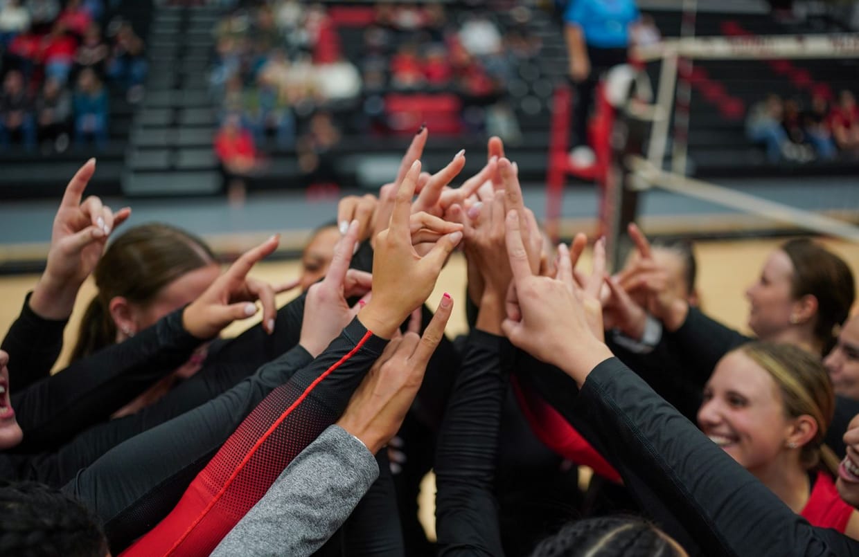 WOU Wolves Volleyball vs. Simon Fraser University (B.C.)