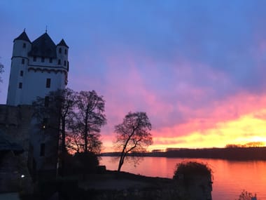 Burgspaziergang mit Poesie in der Abenddämmerung / Fr, 17. Juni 2022