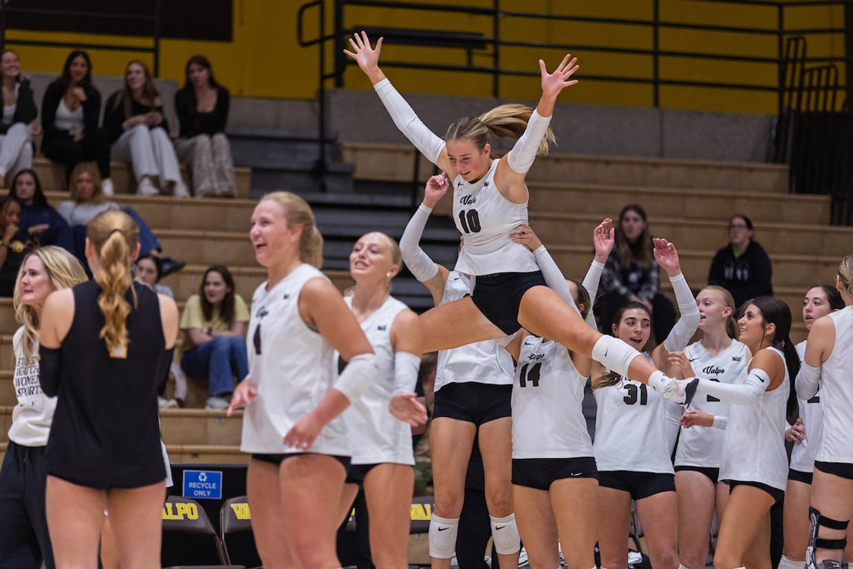 Valpo Volleyball vs UIC