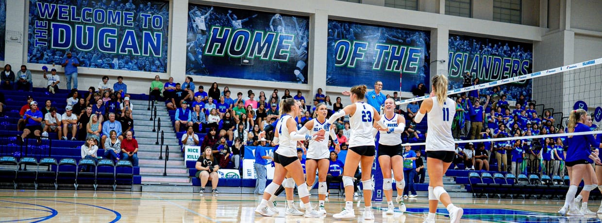 Islanders Volleyball vs Lamar