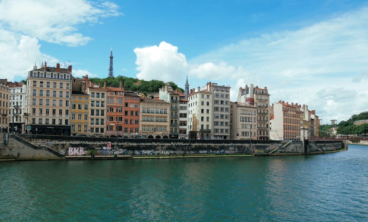 Olympique Lyonnais Away Fans Guide