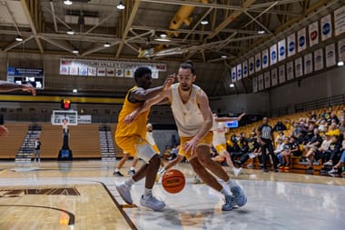 Valpo Men's Basketball Grit and Grill