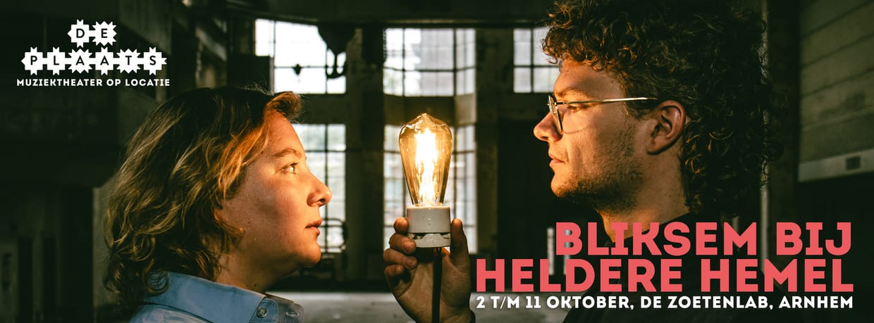 Bliksem bij heldere hemel