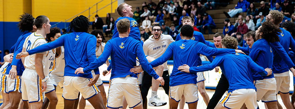 Men's Basketball vs Lawrence Tech