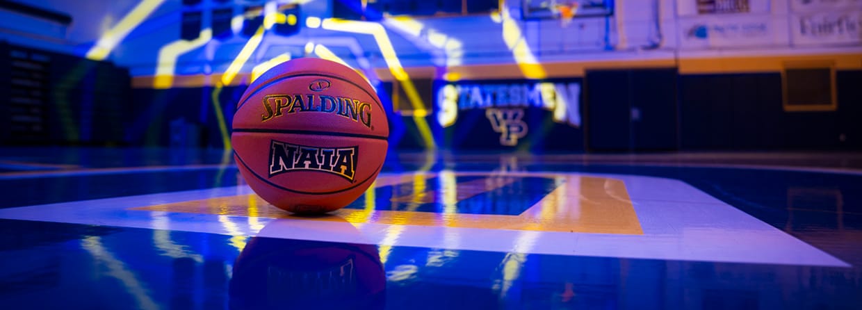 Men's Basketball vs Central College