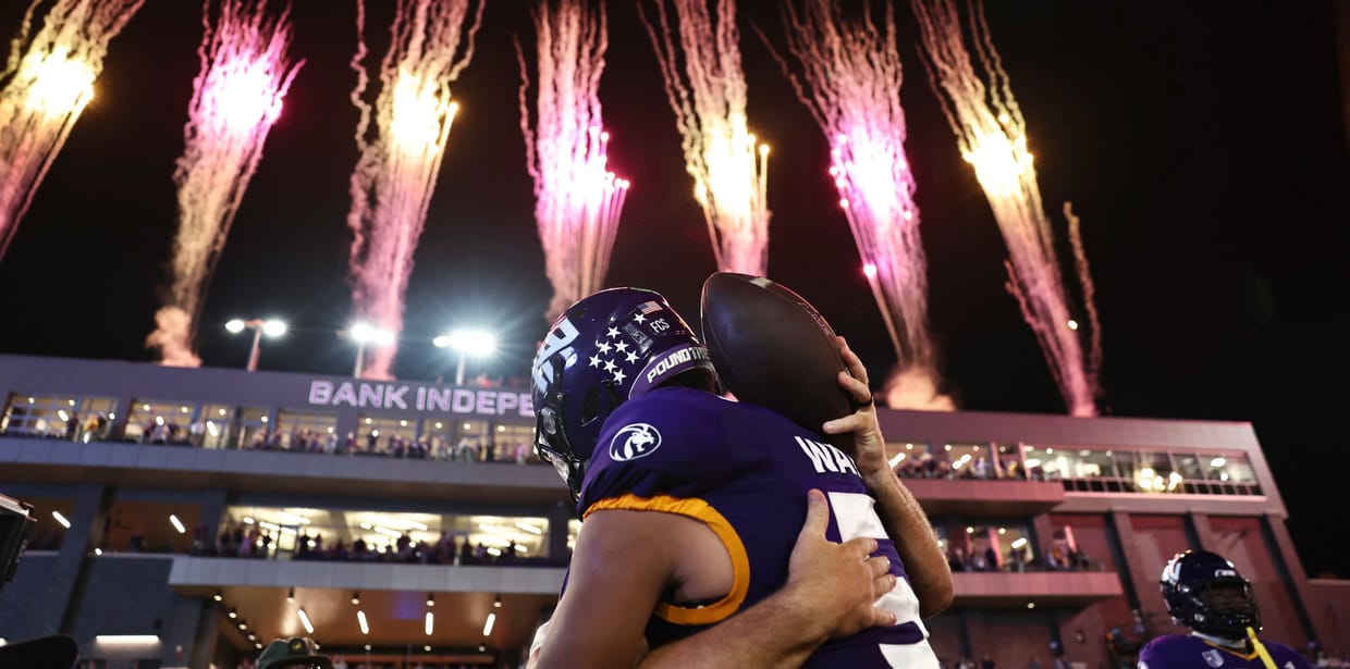 North Alabama Football vs Western Illinois