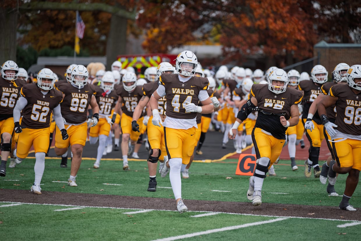 Valpo Football vs Drake
