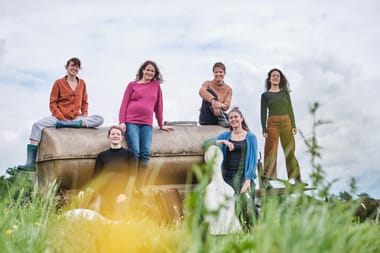 Con Anima – Ein tierlich-musikalisches Konzert über das Zwitschern, Grunzen und Gackern