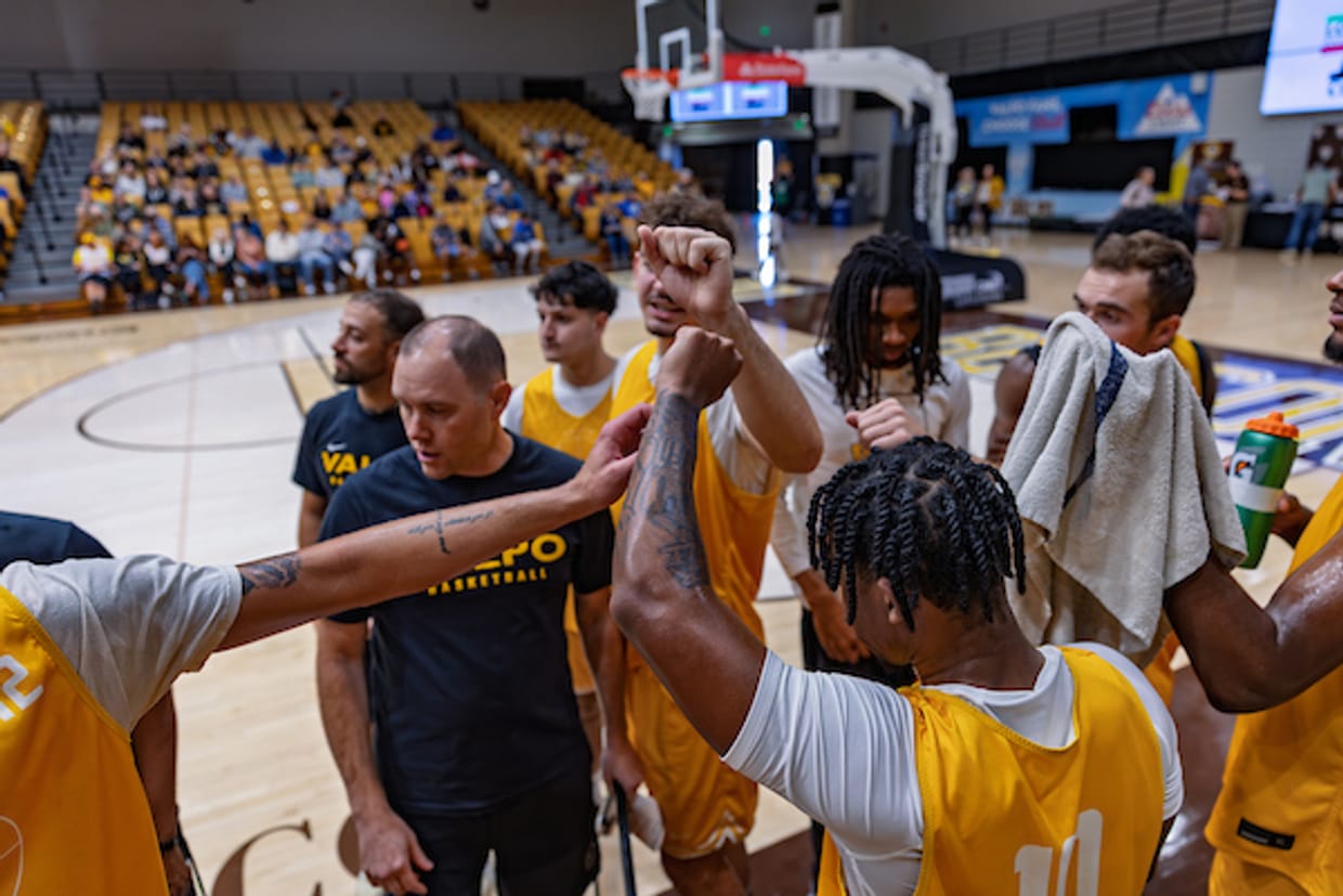 Valpo Men's Basketball vs Western Michigan