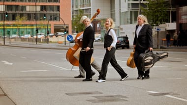 Konzert und Kuchen: Swing op de Deel