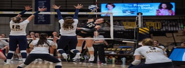 Valpo Volleyball vs Michigan
