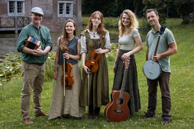 De Cloveirishband