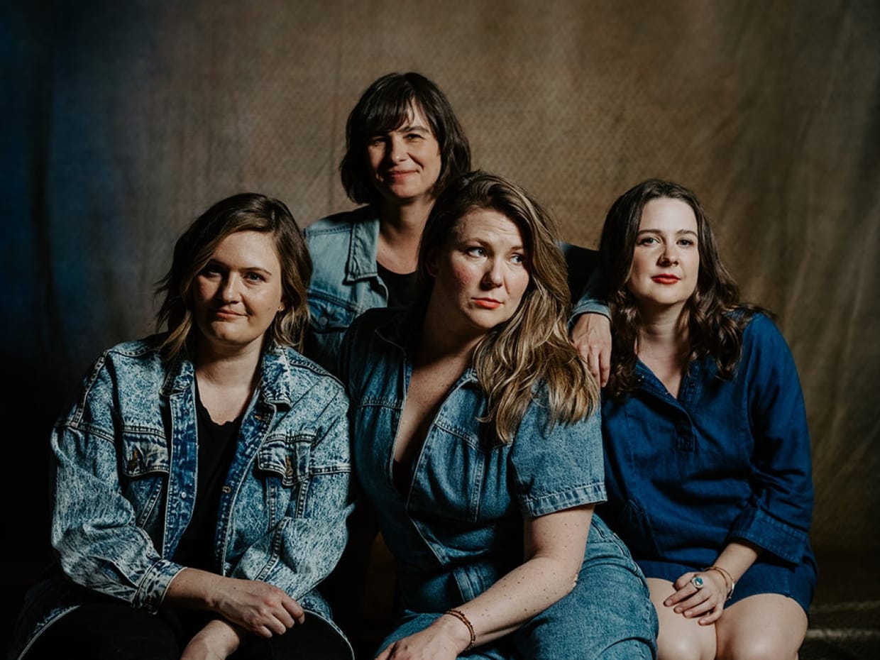 Della Mae